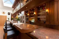 Morada Hotel Isetal - Kolam Renang