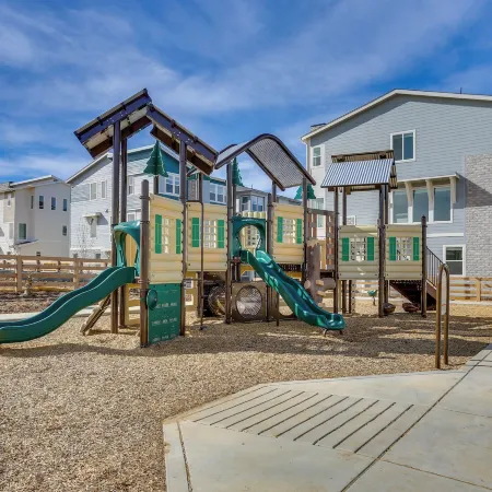 8 Mi to Denver Tech Center: Business-ready Retreat