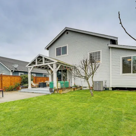 Patio Oasis! Contemporary Tacoma Hideout