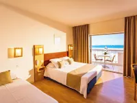 Hôtel Restaurant Splendid Camargue โรงแรมในการ์ด