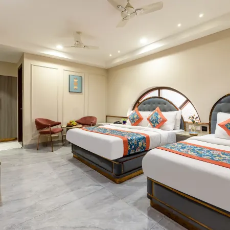 HOTEL SAPPHIRE HOUSE