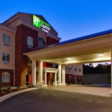 Holiday Inn Express & Suites Malvern by IHG