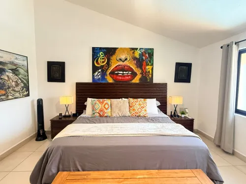 Ajijic Modern 1 King Bedroom Unit-Walk to Everything -Bikes-Gym-Pickleball Court