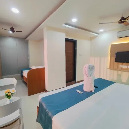 Hotel Elite Walker Town Отели рядом с достопримечательностью «Конгресс-центр Subham»