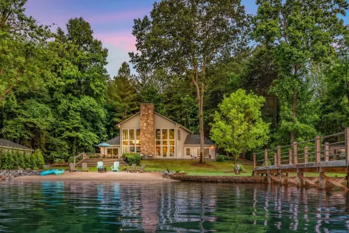 Lakeside Story - Homestays
