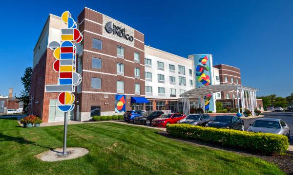 Hotel Indigo Columbus Architectural Center by IHG