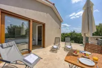 Secluded Pool Villa Tanja /w Sea View - Homestays