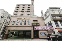 Boryeong Crown Motel 明宝电影院附近的飯店