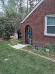 Holly Hill..  3-bedroom home in Historic Gastonia private yard 20min to Airport
