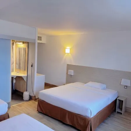 Hotel HubOne3 Istres