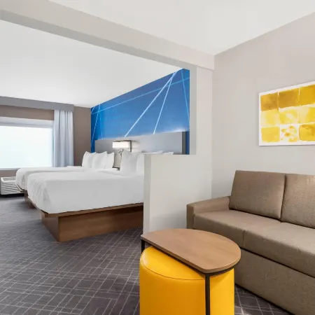 Comfort Inn & Suites Suwanee - Sugarloaf Отели в г. Савани