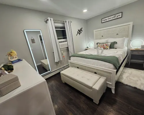 Sundown Escape-South Shore Long Island Hotels in Islip