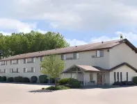 Super 8 by Wyndham Yankton