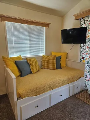 Tiny Farmhouse | Cda, Silverwood & Lake Nearby