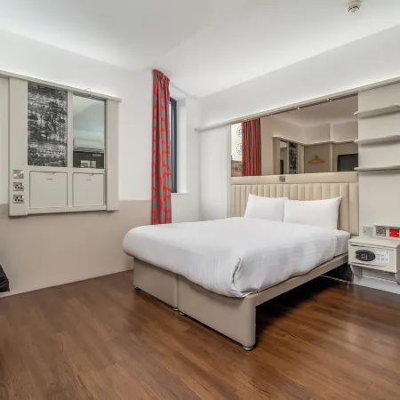 Point A Hotel Glasgow Отели рядом с достопримечательностью «Клуб Арчес»