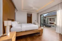 Modern 3BR Villa Kaimana with Private Pool -  Ferienhäuser