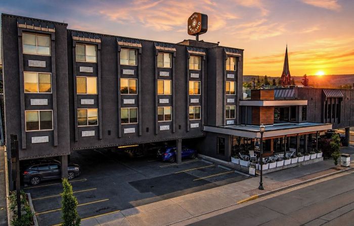 Rayland Hotel