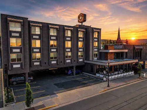 Rayland Hotel