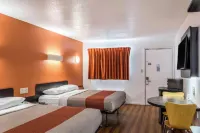 Motel 6 Baltimore, MD - 2-Star