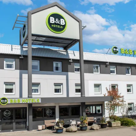 B&B Hotel Rostock-Broderstorf Отели рядом с достопримечательностью «Пляж Хоэ-Дюне»