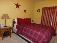 Anemone Townhome 3 Bed 3 Bath - balcony
