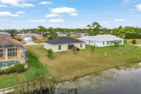 Canal-front Fun! Fish & Relax in Cape Coral - 3 stjerner