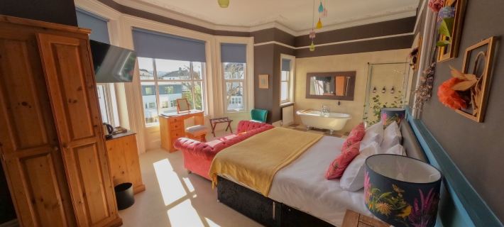 The Sheldon B&B - Free Private Parking Hotels in Eastbourne