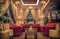 Hotel Avra