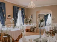 County Arms Birr Hotels in County Offaly