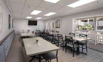 Pismo Lighthouse Suites
