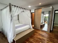 Ramada by Wyndham Furnaspark Hotels in Formiga