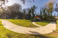 Narrow Water Lodges - 2-Star