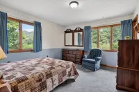 Bear Paw Cottage- 12 Mins To Seneca Rocks 3 Bedroom Cottage - 3-Star