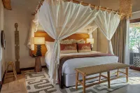 Taj Bush Lodge - Jacuzzi