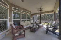 Crazy Horse-close to Canyon Lake Marina! - 4-Star