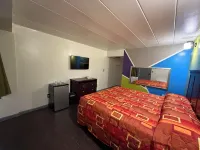 Riviera Motel - 2-Star