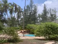 Ulala Lodge - Pool