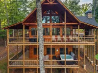 Spacious Mountain Cabin w/Mountain Views, Hot Tub & Game Room! - Bjergudsigt