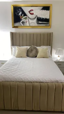 Spacious Condo with Pool, Gym, and Central AC in Santiago - 2 ดาว