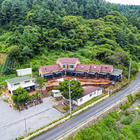 Gapyeong Haneulsup Spa Pension