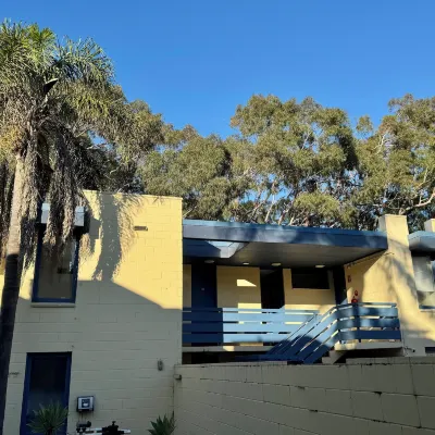 Pathfinder Motel Hotels near High Street Convenience Store
