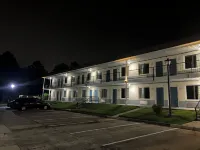 A Red Dot Inn Milledgeville - 2-Star