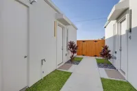 Modern Couples Condo, 4 Mi to Downtown Mcallen! - Kondo