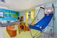 Sleeps 12 Game Room Theatre Tiki Bar Pool - balcón