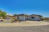 2 Mi to Lake Havasu State Park: Home w/ Pool! - Beach