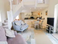 Plas Tirion Cottage - Parking
