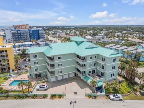 •Oceanfront Condo •3Br 3BA •Heated Pool • Easy Walk to Flagler Ave - Balcony