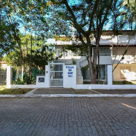 Apê a 150m da praia de Canasvieiras