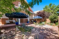 The Parador - Kitchens