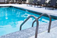 Fairfield Inn & Suites Atlanta Airport North - Swimmingpools
